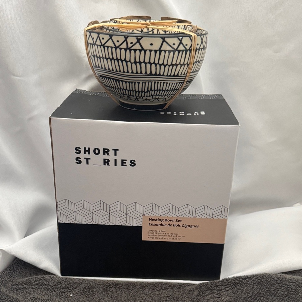 Black and White Nesting Bowl Set